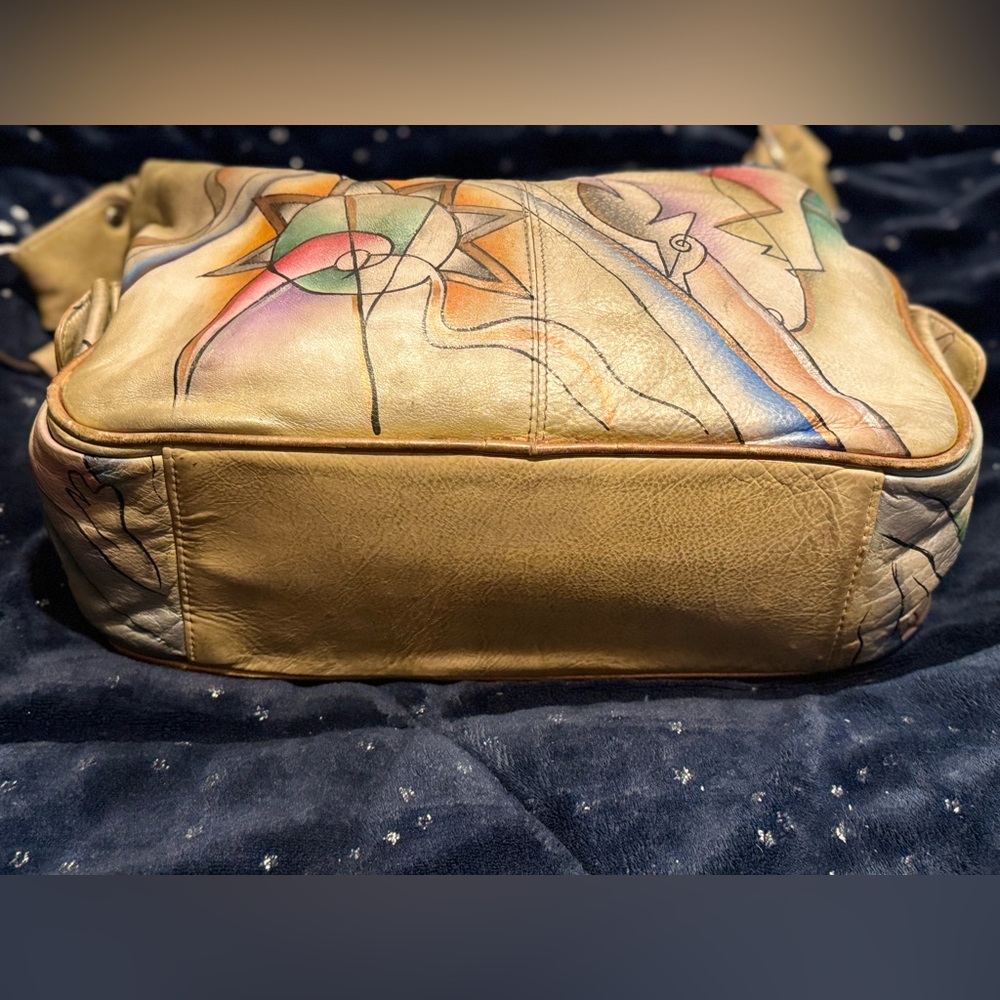 Magnifique Vintage Hand Painted Shoulder Bag (Tan) - EUC - Picture 4 of 10